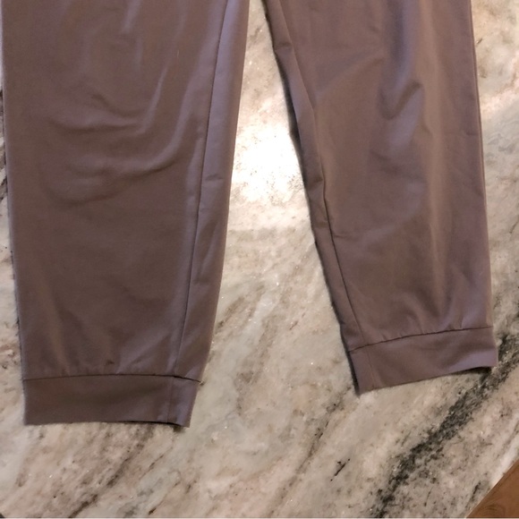 ☀️ Uniqlo Ultra Stretch Active Jogger Size Small - Picture 3 of 13